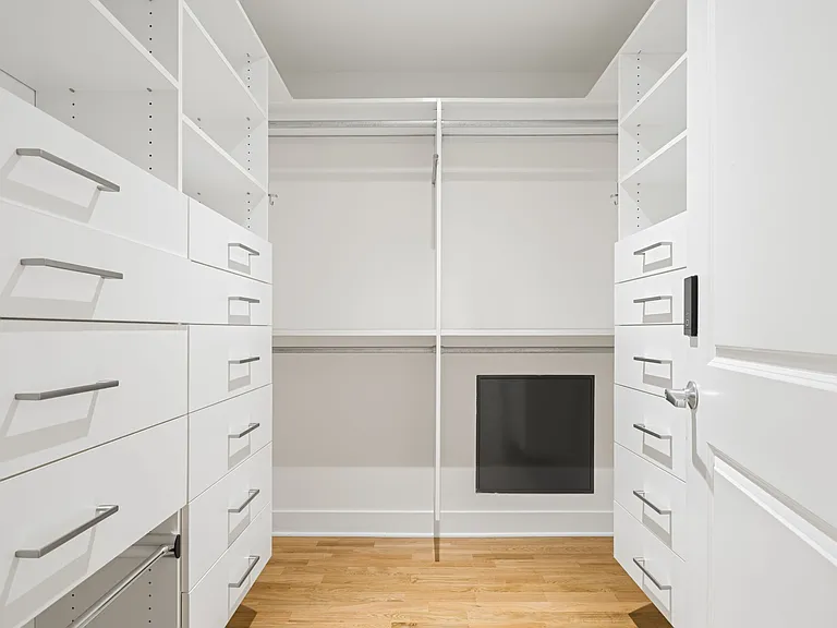 1081 Pine St #301 — Photo 37