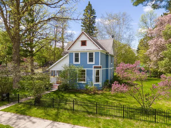 1005 NW 1st Ave, Grand Rapids, MN 55744