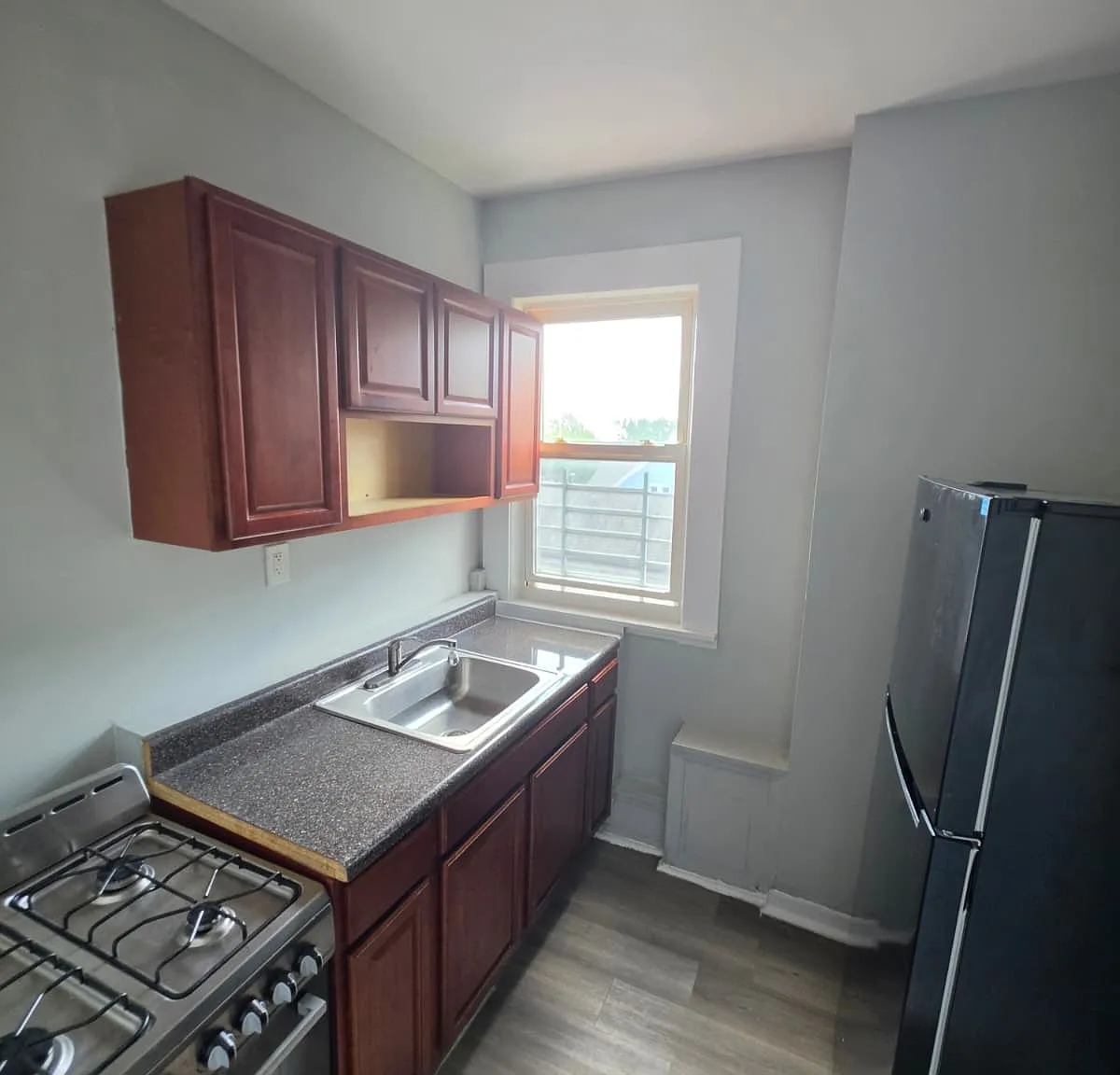 1 bed, 650 sqft, $1,600 — Photo 1