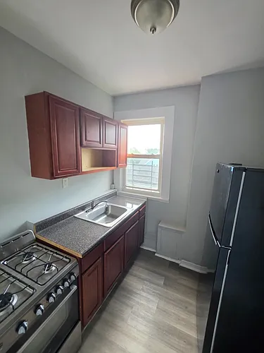 233 Littleton Ave #13 Photo 1