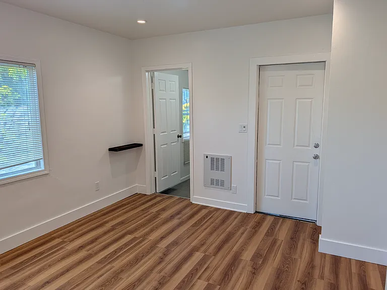 1037-1039 Channing Way #1037-1/2 — Photo 3