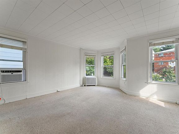 3rd image of 355 Bronxville Rd