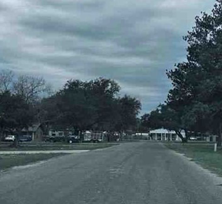 Exterior Neighborhood (street photo)
