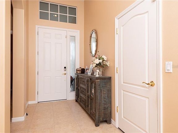 2nd image of 1705 Sunderland Dr