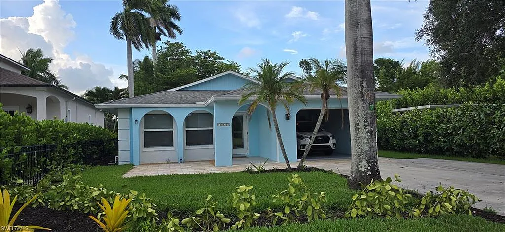 3 bed, 2.0 bath, 1884 sqft, $4,500 — Photo 3