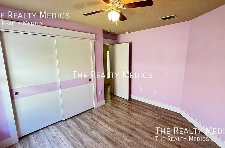 1040 Elderberry Dr — Photo 32