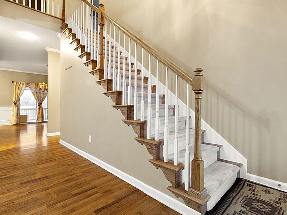 4th image of 807 Galloway Dr
