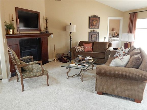 4th image of 509 Viewmont Dr SE