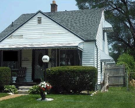 2nd image of 19346 Albany St