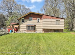 5440 Hughes Rd, Lansing, MI 48911