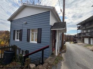 1013 Fay St, Fairmont, WV 26554