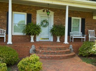 1701 Kenmore Dr, Statesville, NC 28625