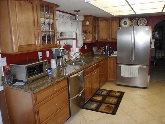 4th image of 2377 SW 27th Ter