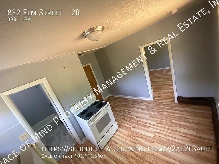 832 Elm St #2R — Photo 5