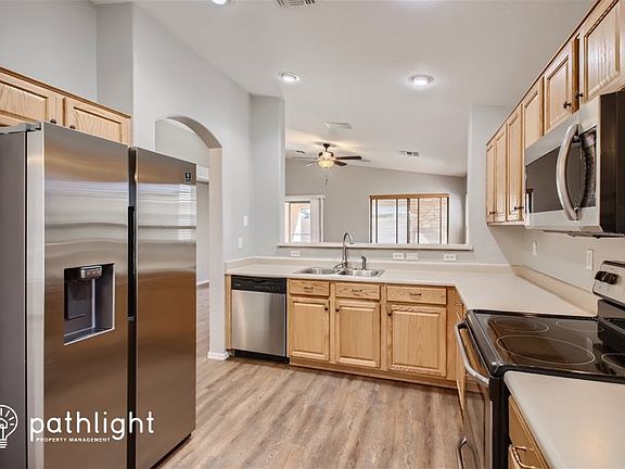 3rd image of 1669 E Pollino St