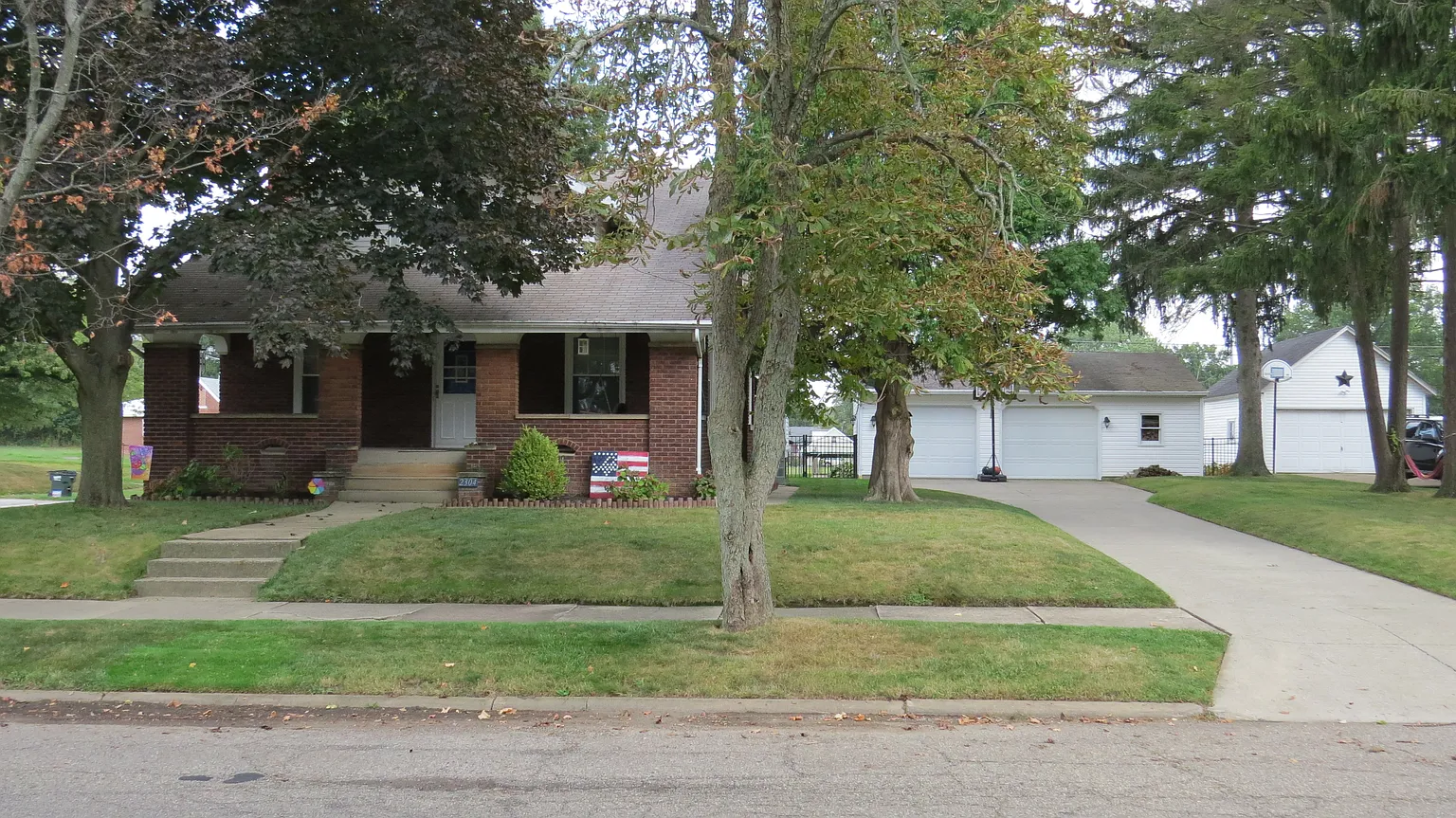 2304 Shunk Ave photo 1