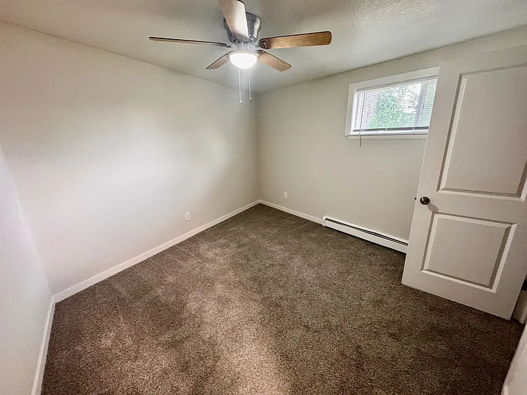 285 S Jay Street — Photo 23