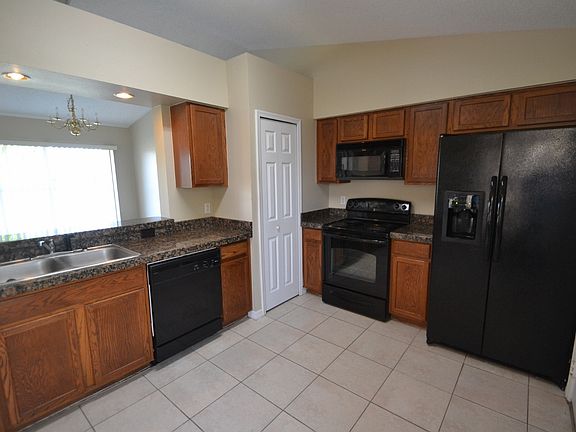 2nd image of 11602 Crescent Pines Blvd