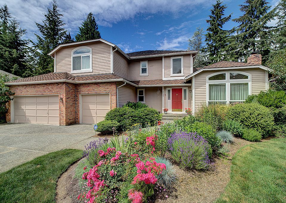 1st image of 2135 221st Pl NE