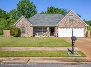 7529 Mary Dr, Olive Branch, MS 38654