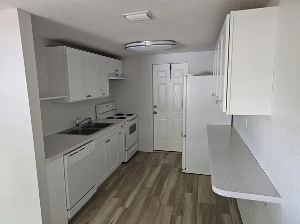 468 88th Ave N, Saint Petersburg, FL 33702