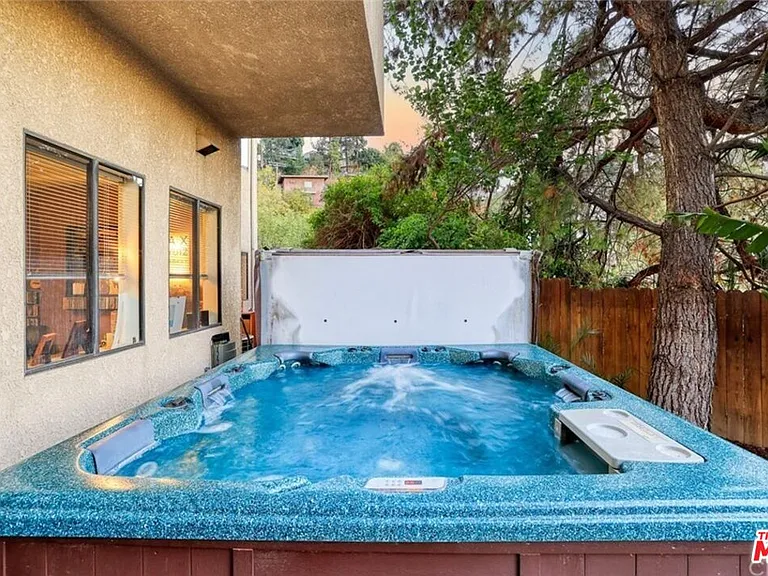 728 Montecito Dr — Photo 39