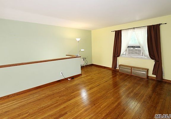 4th image of 228-08 Stronghurst Ave #31-08