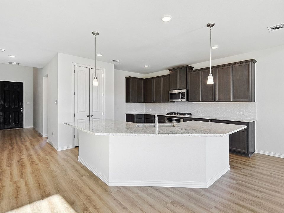 13152 Mizell Ln, Aubrey, TX 76227 Zillow