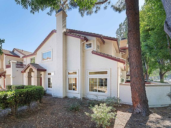 3rd image of 5740 Belleza Dr