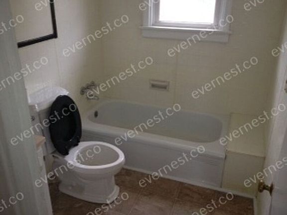 5th image of 1804 Carneal St