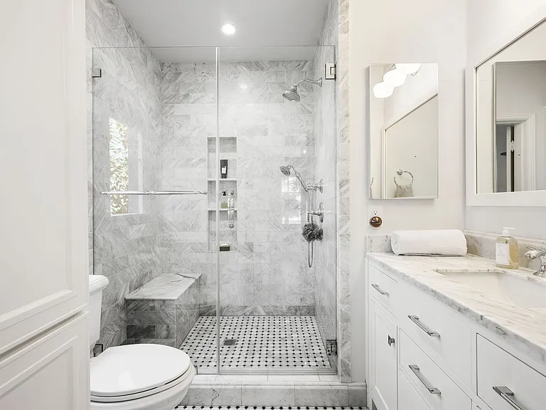 2052 Alameda Way — Photo 29