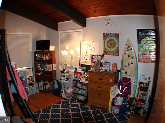 5th image of 3519 Beverly Dr