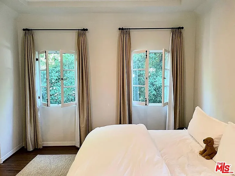 1330 N Harper Ave #280 — Photo 30