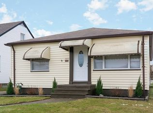 3433 Maplecrest Ave, Parma, OH 44134