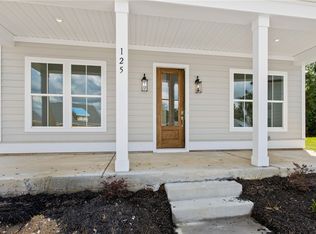 125 Cottage Ln, Greenwood, SC 29649