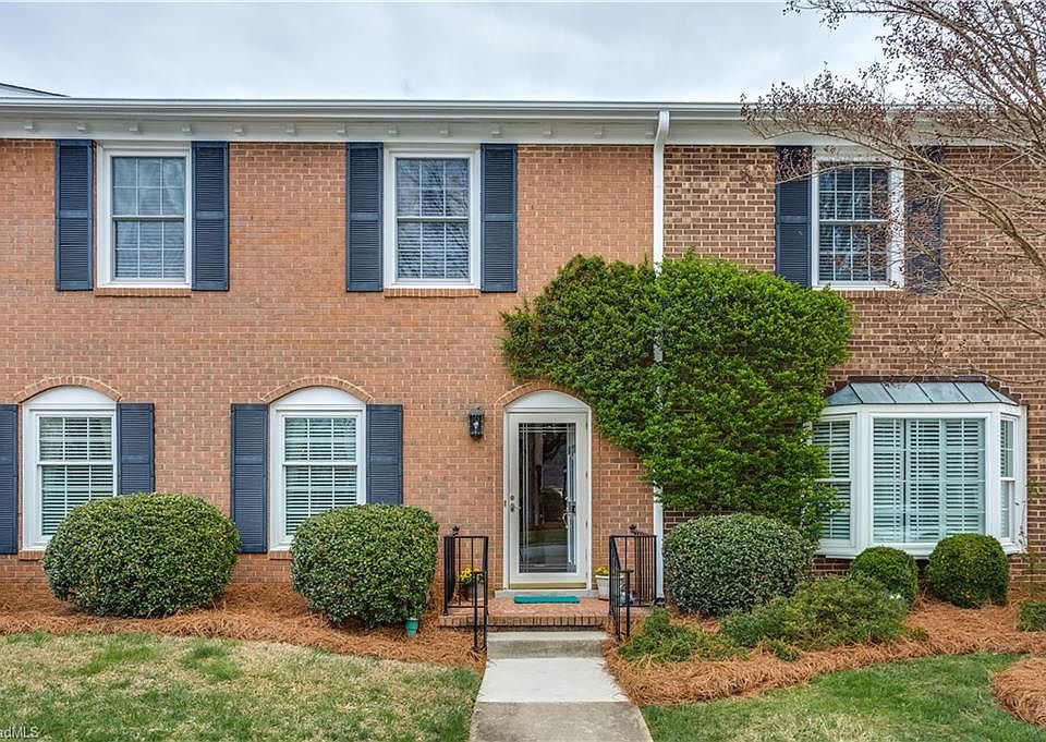 1st image of 19 Fountain Manor Dr Unit C