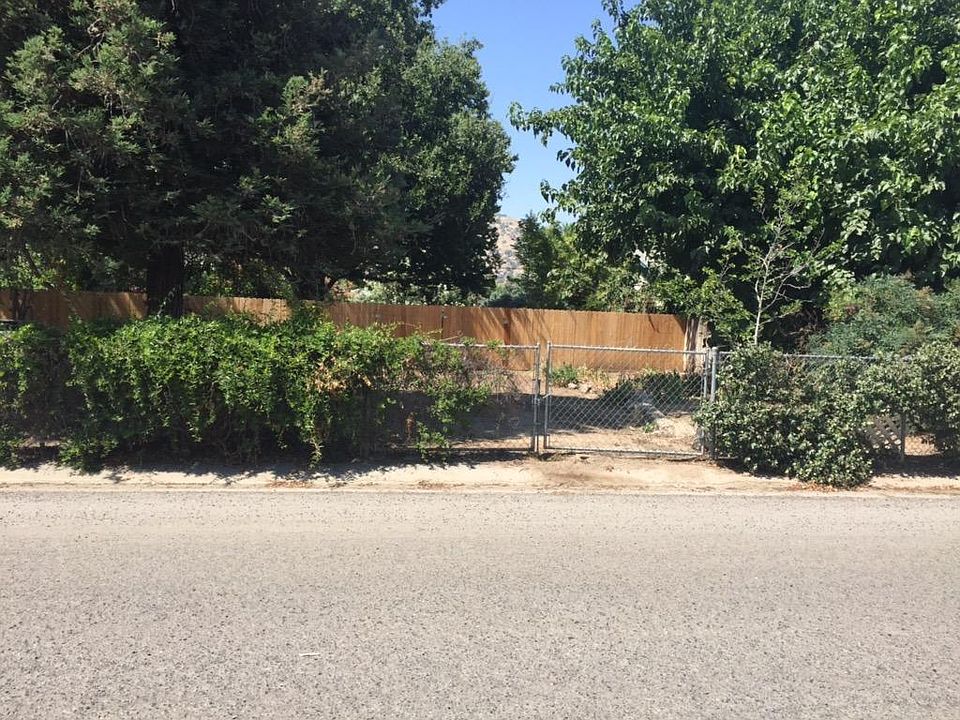 2nd image of 2172 Richard Ave