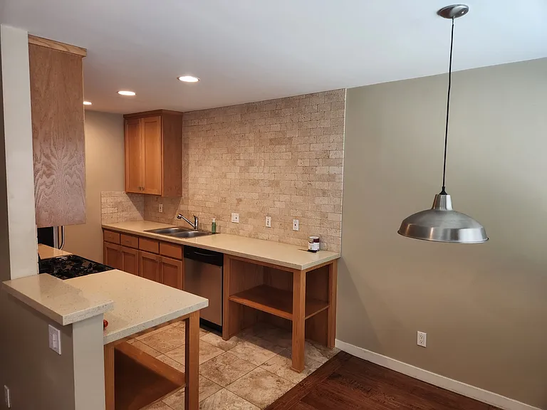 4847 Rosewood Ave #2 — Photo 12