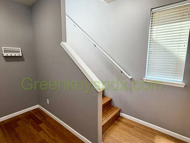 936 SE Elina Ave — Photo 19