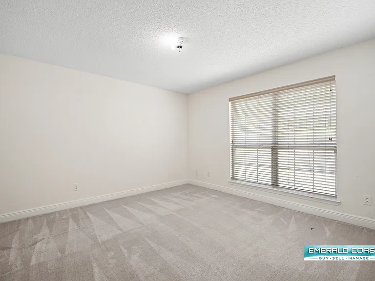 238 Foxchase Way — Photo 30