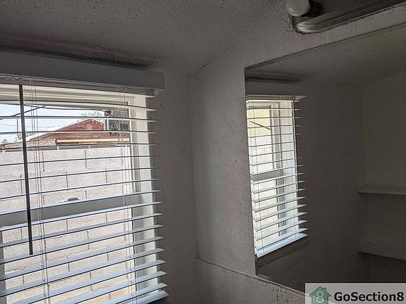 3rd image of 1545 W Roosevelt St APT 2B