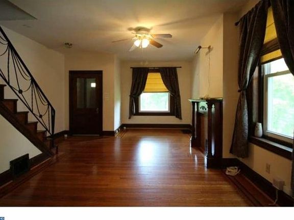 3rd image of 209 W Mount Pleasant Ave