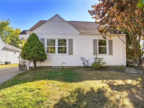1637 Rockford St, Akron, OH 44301