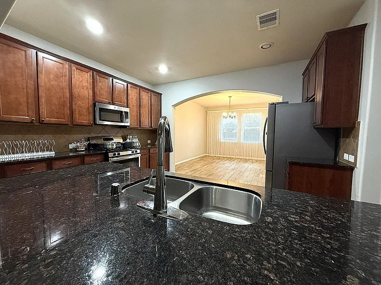 14322 Heath Falls Ln — Photo 8