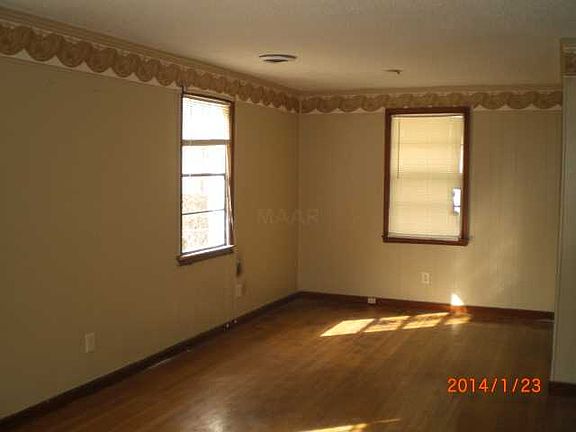 5th image of 454 E Norwood Ave