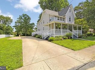 718 Chestnut Ave, Laurel Springs, NJ 08021