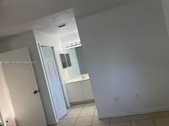 3rd image of 2967 SE 15th Ave #0