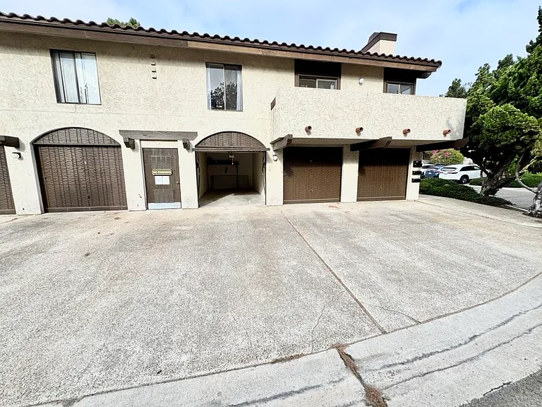 13765 Ruette Le Parc #F — Photo 18