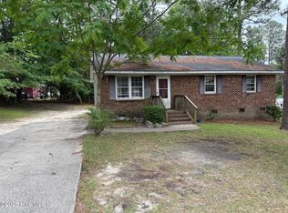 185 Cox St, Southern Pines, NC 28387