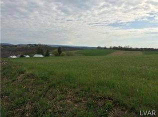 5731 Paradise Rd, Slatington, PA 18080